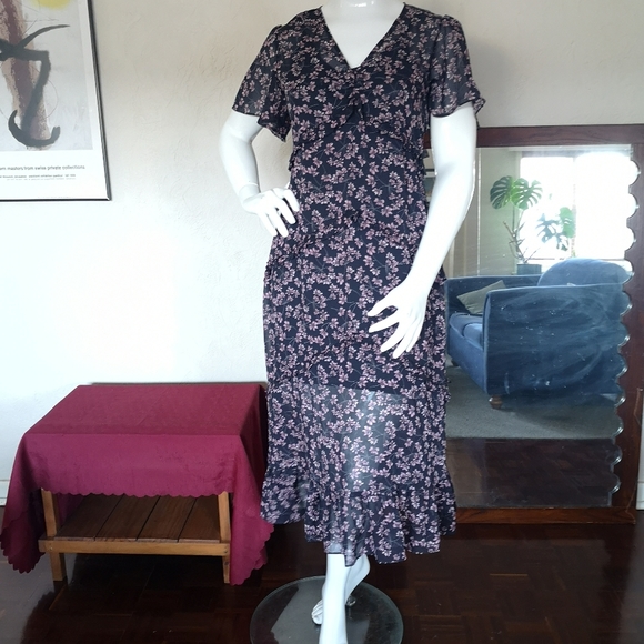 NWT Forcast floral dress - Picture 2 of 7